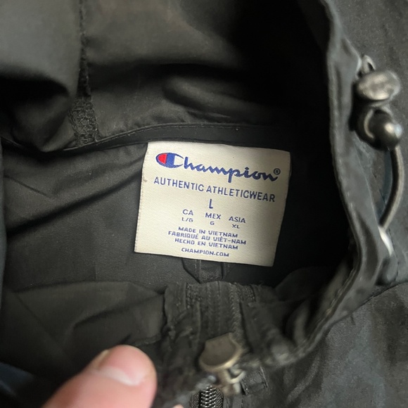 Champion Windbreaker Lightweight Size Large Black Outdoor Track Athleisure - Picture 4 of 4
